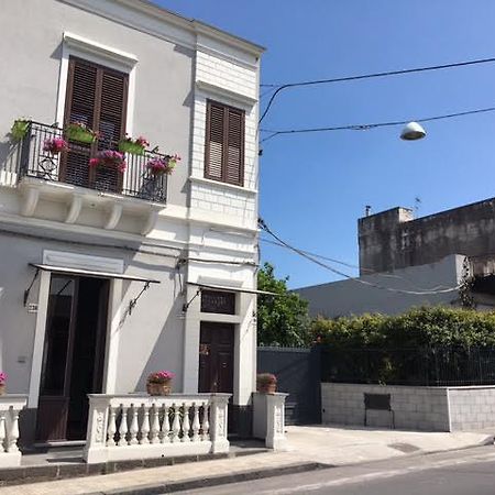 Moni Rooms Giarre Exterior foto