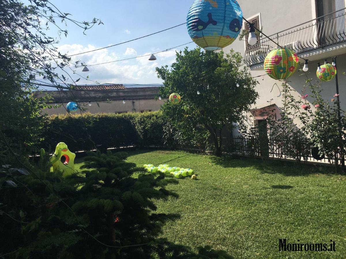 Moni Rooms Giarre Exterior foto
