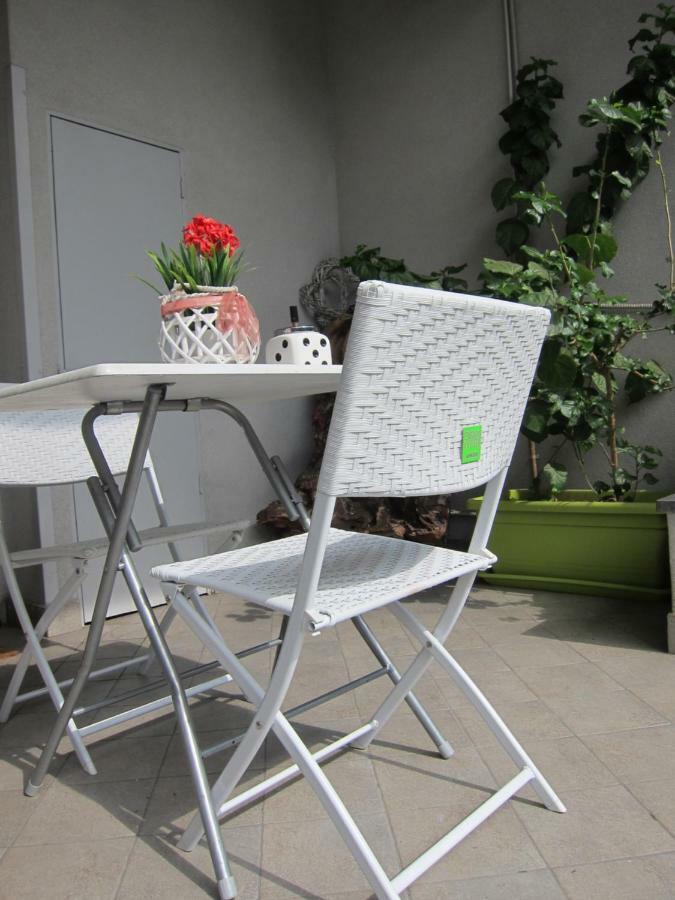 Moni Rooms Giarre Exterior foto