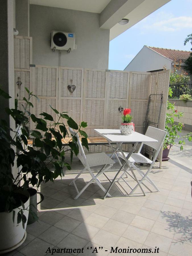 Moni Rooms Giarre Exterior foto