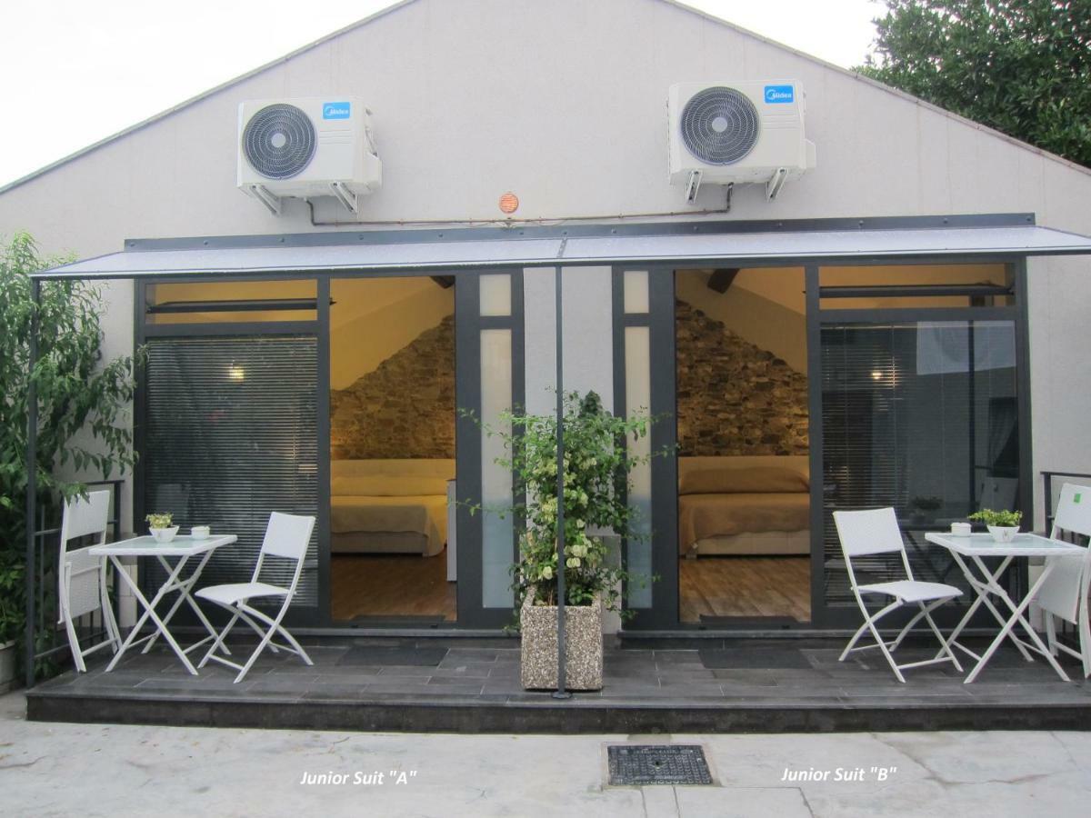 Moni Rooms Giarre Exterior foto