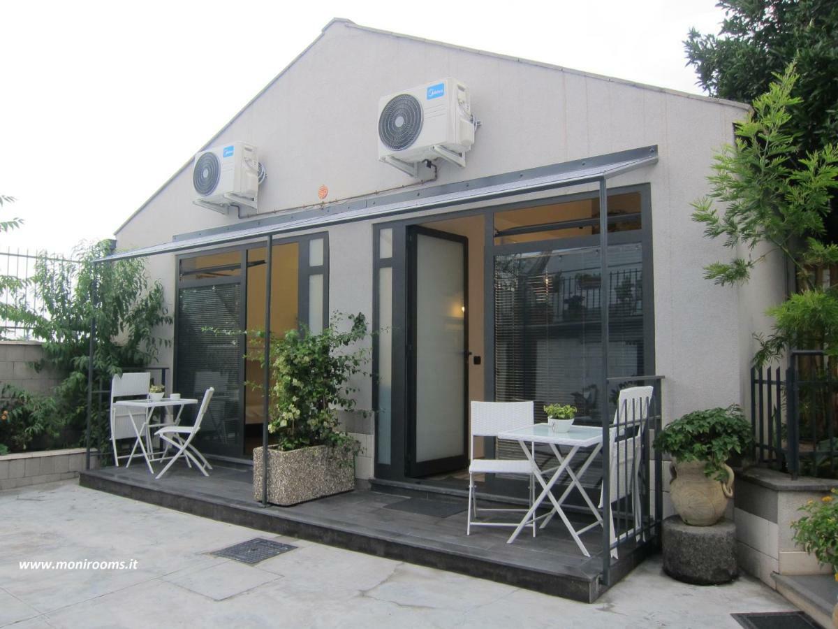 Moni Rooms Giarre Exterior foto