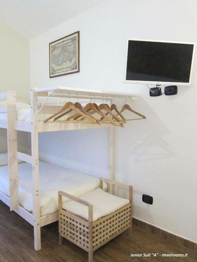 Moni Rooms Giarre Exterior foto