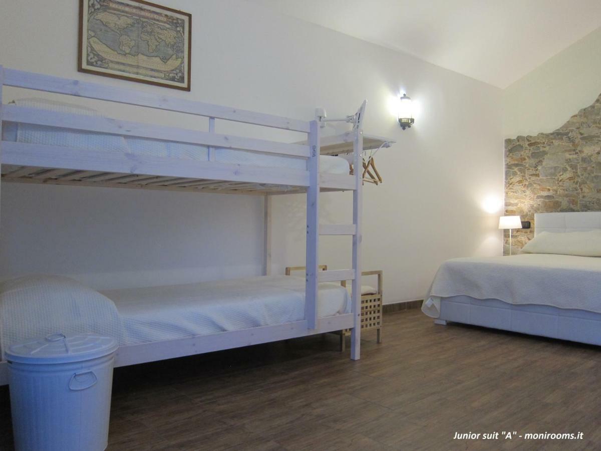 Moni Rooms Giarre Exterior foto