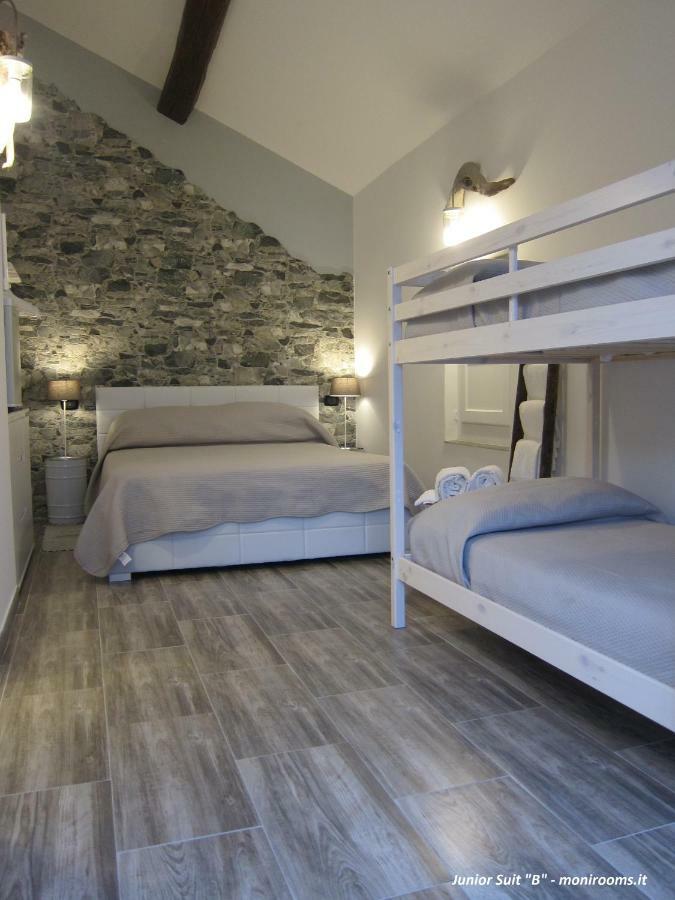 Moni Rooms Giarre Exterior foto